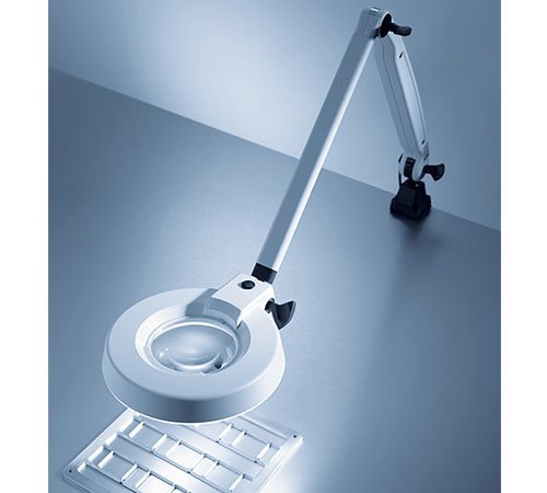 Arbeitsplatzbeleuchtung - Fabula - medical concept